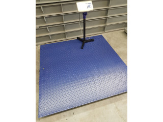 Accurate weighing robust Chequered industrial floor scales