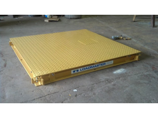 4 x 4 5000lb warehouse floor scale