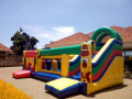 bouncing-castles-for-hire-small-0