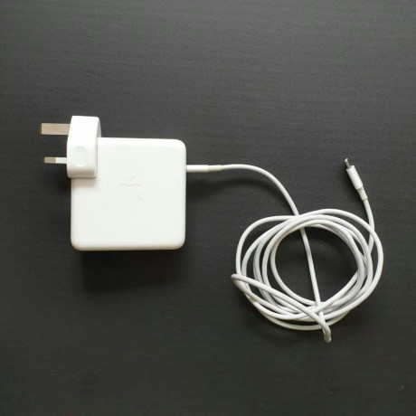 grab-your-self-an-original-second-hand-macbook-pro-macbook-air-macbook-charger-big-2