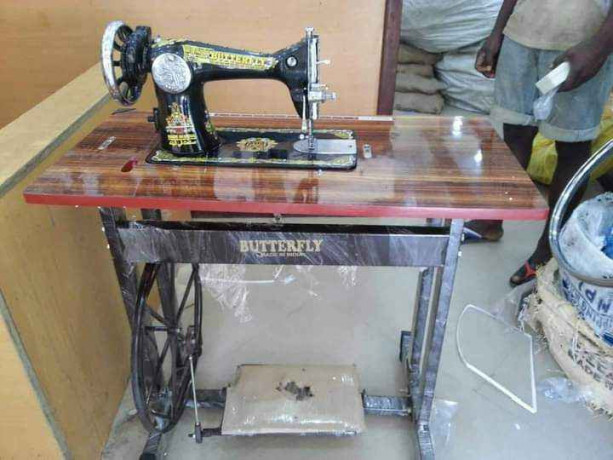 sewing-machines-big-2