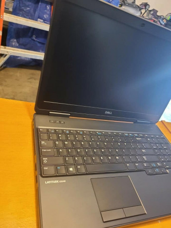 dell-latitude-e5540-intel-core-i3-4th-gen-big-0