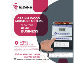 Handheld moisture meter for cereals