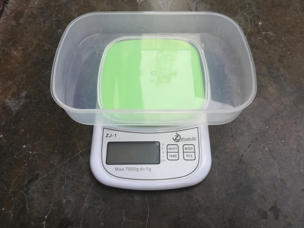 nutritional-calculator-diet-weighing-scales-big-0